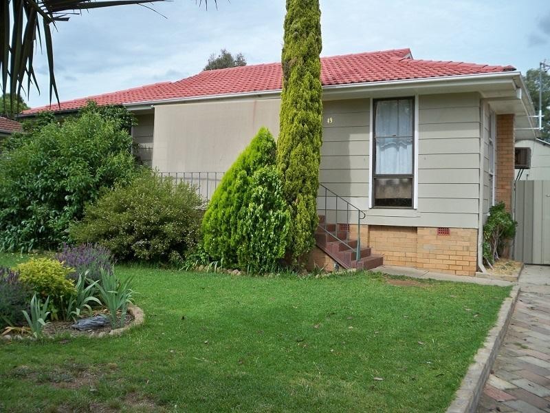 49 Victor Street, Cowra NSW 2794