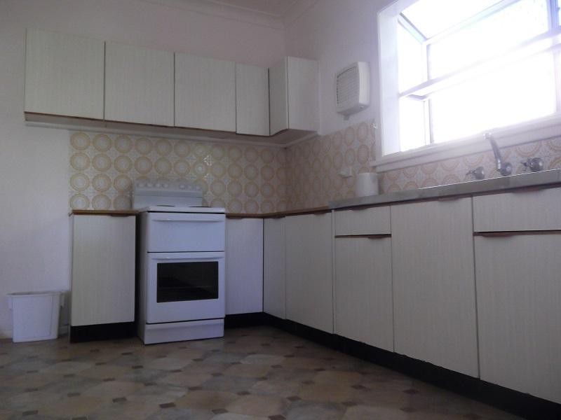 4 Eulo Street, Cowra NSW 2794