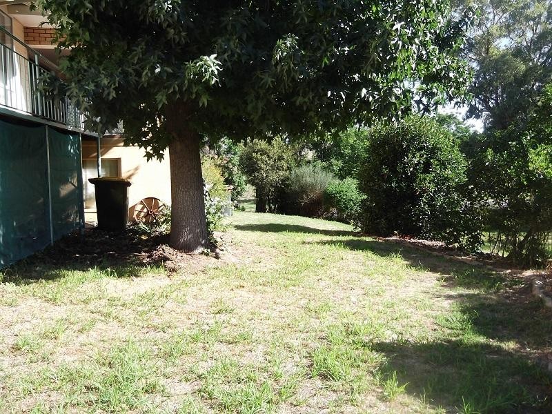 4 Eulo Street, Cowra NSW 2794