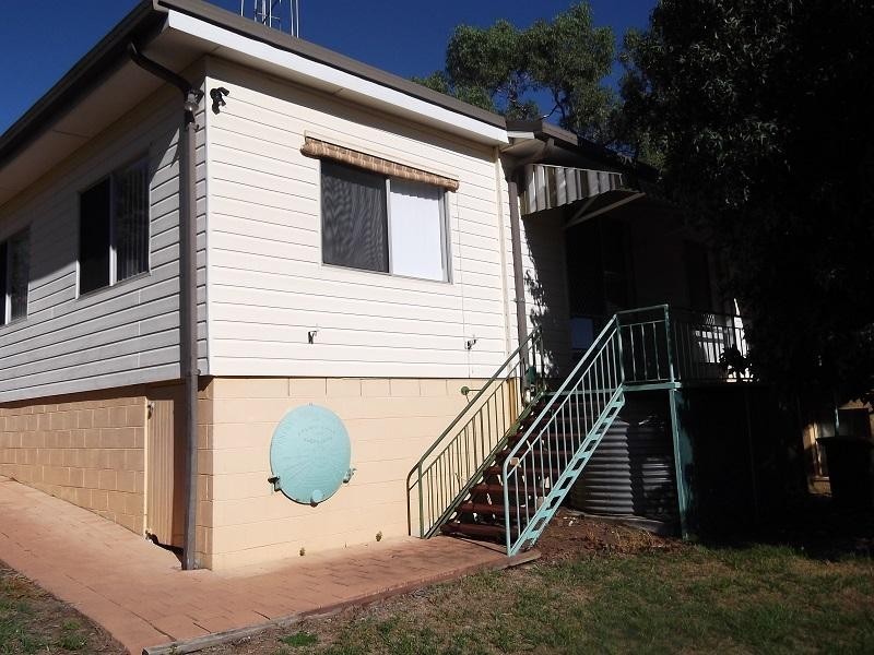 4 Eulo Street, Cowra NSW 2794