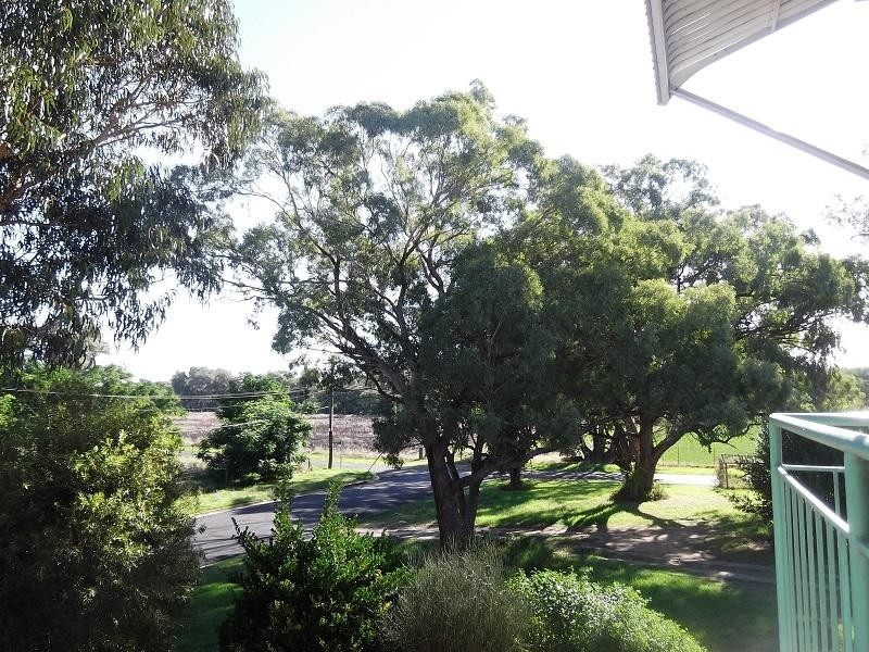 4 Eulo Street, Cowra NSW 2794