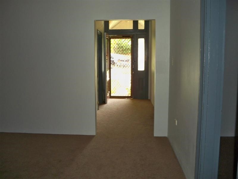 42 Liverpool Street, Cowra NSW 2794