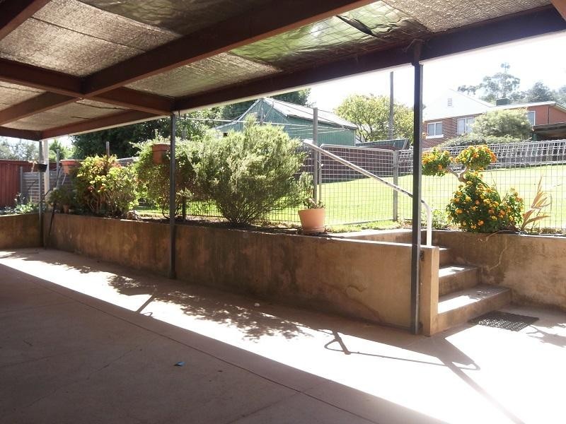 100 Liverpool Street, Cowra NSW 2794
