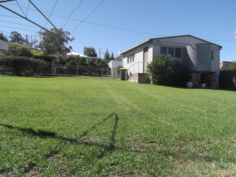 100 Liverpool Street, Cowra NSW 2794