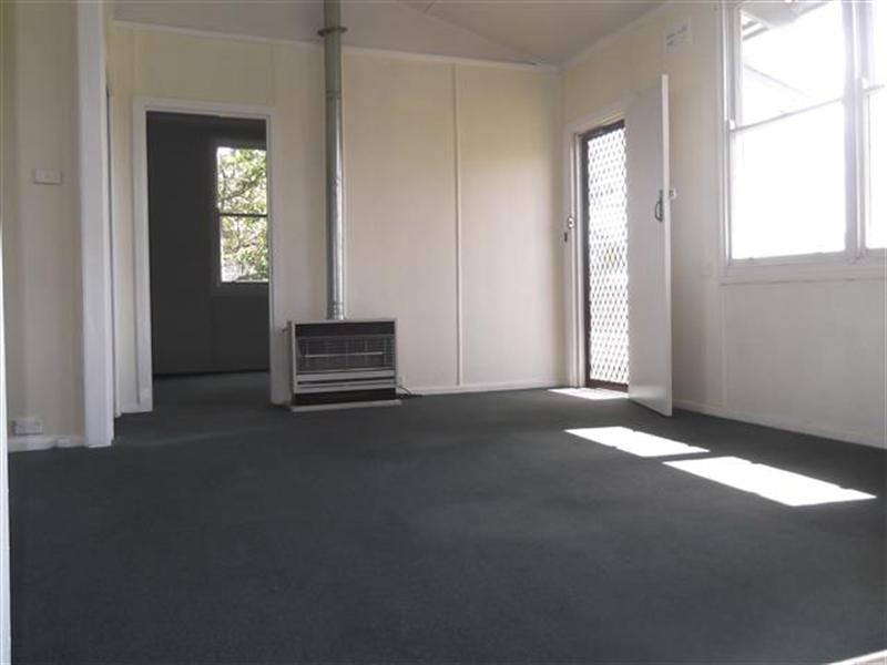 23 Dungaleer Street, Cowra NSW 2794