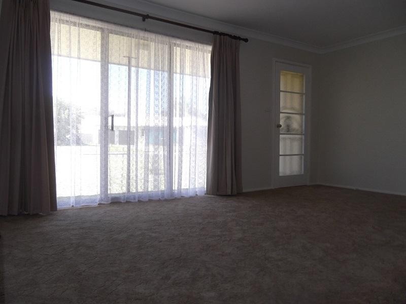 22 Lee Street, Cowra NSW 2794