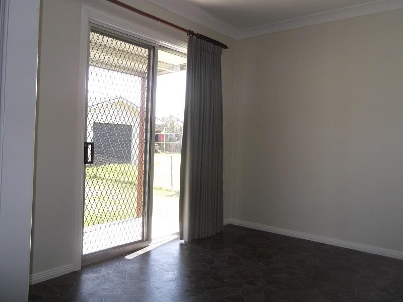 22 Lee Street, Cowra NSW 2794