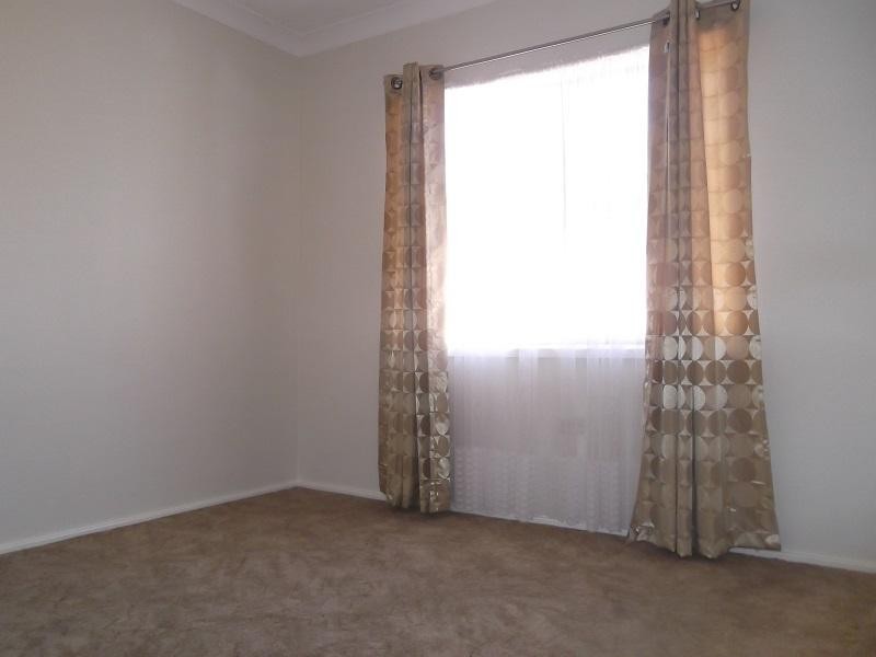 22 Lee Street, Cowra NSW 2794