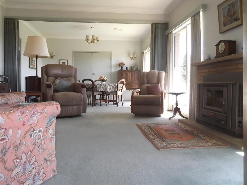 “Wanaka” 977 Reg Hailstone Way, Woodstock NSW 2793