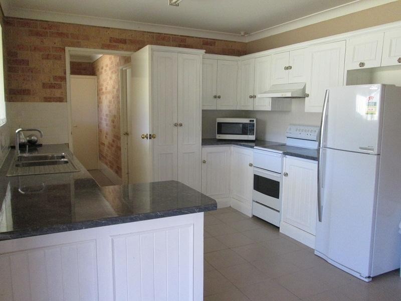 24 Evans Street, Cowra NSW 2794