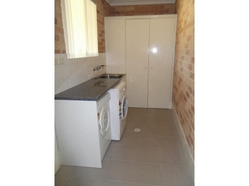 24 Evans Street, Cowra NSW 2794