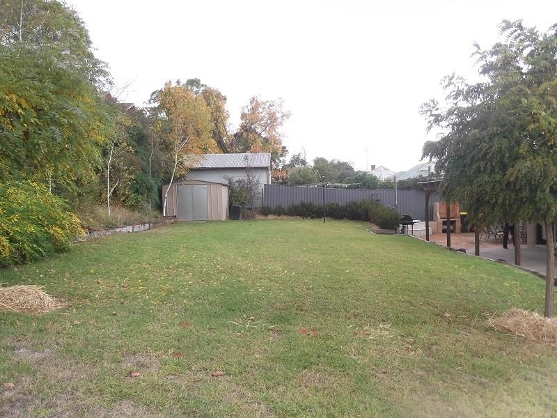 2 Carleton Street, Cowra NSW 2794