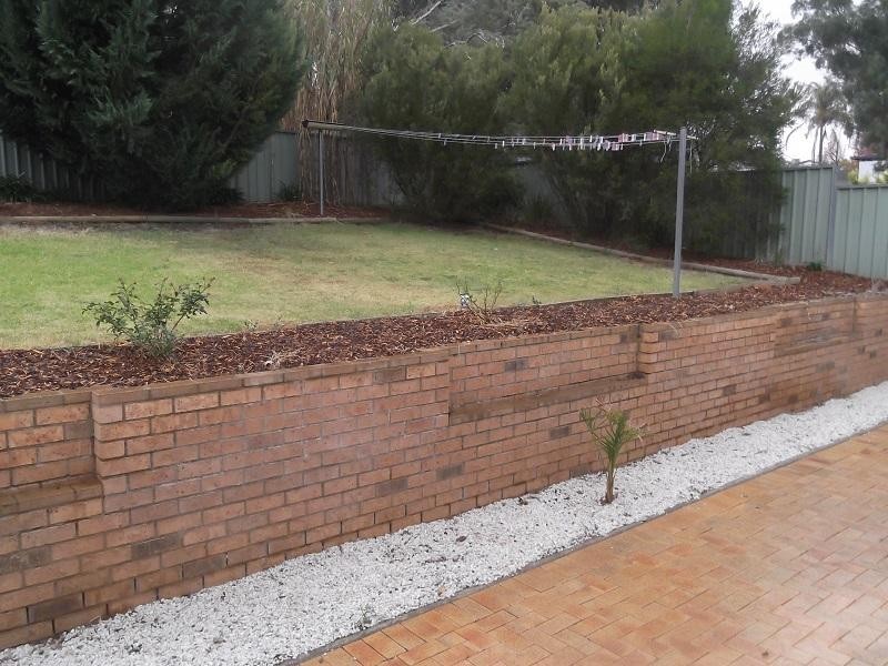 73 Taragala Street, Cowra NSW 2794