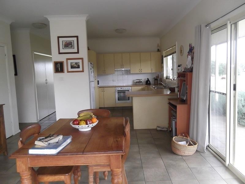 75 willowvale Road, Cowra NSW 2794