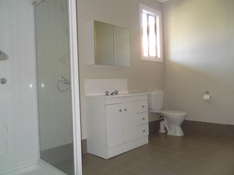 99 Taragala Street, Cowra NSW 2794