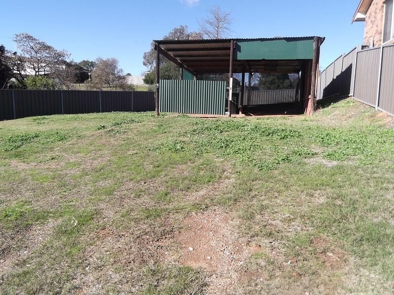 99 Taragala Street, Cowra NSW 2794