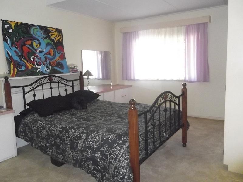 19 Mulyan Street, Cowra NSW 2794