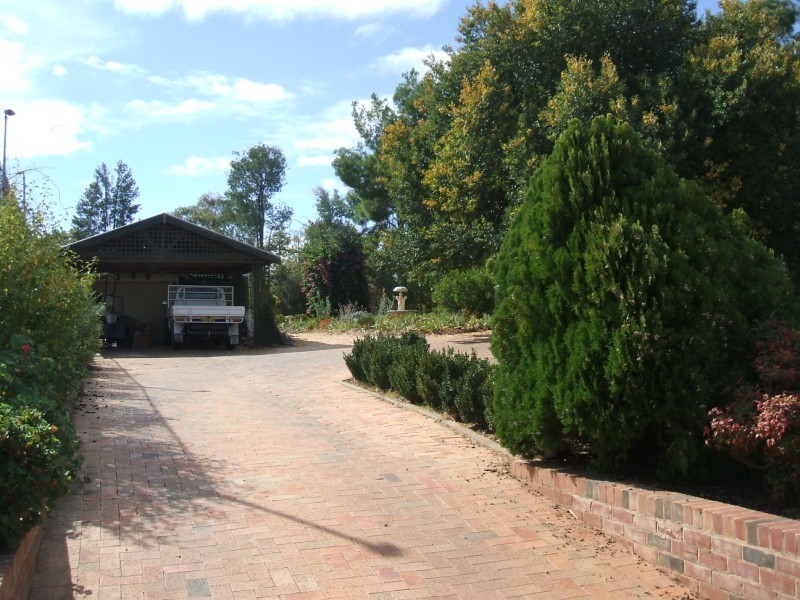 26 Keswick Street, Cowra NSW 2794