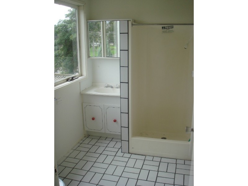 18 Elm Grove, Mount Waverley VIC 3149