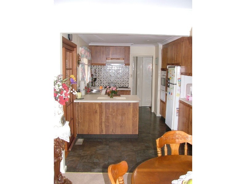 27 Oakern Street, Mount Waverley VIC 3149