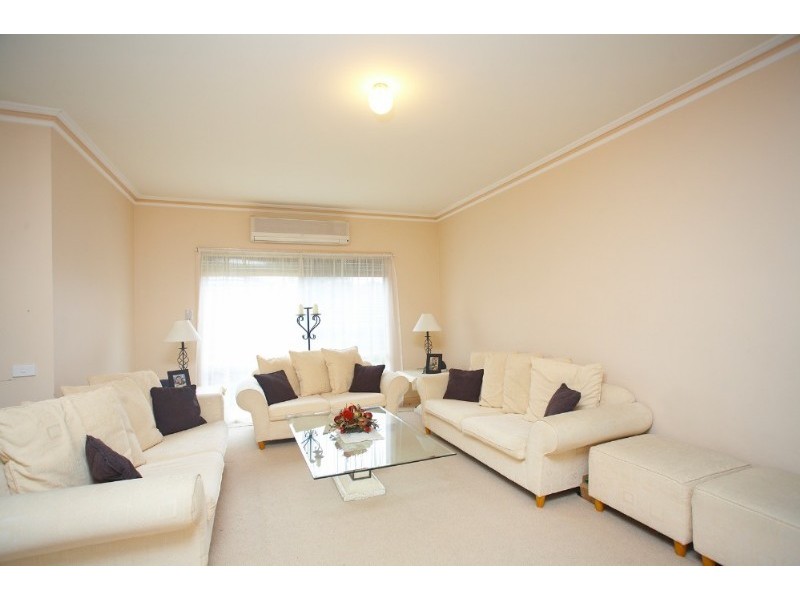 2/18 Therese Avenue, Mount Waverley VIC 3149