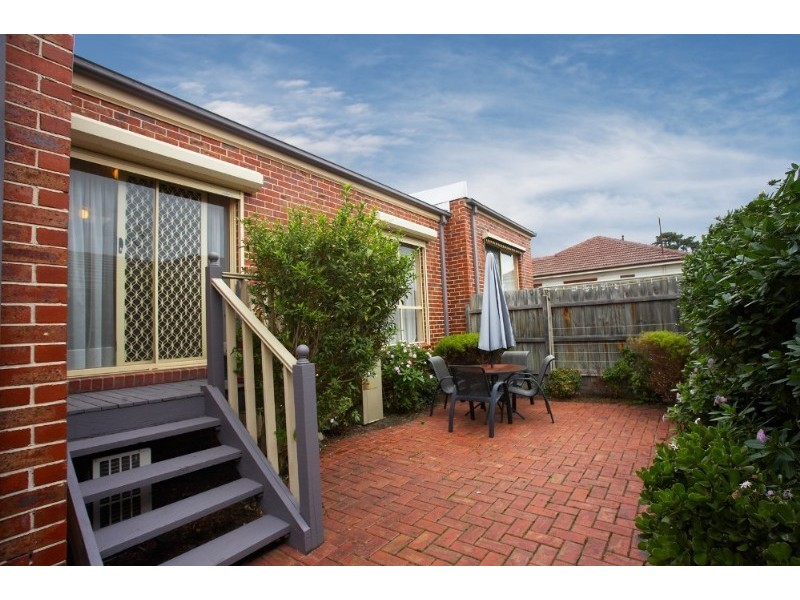2/18 Therese Avenue, Mount Waverley VIC 3149