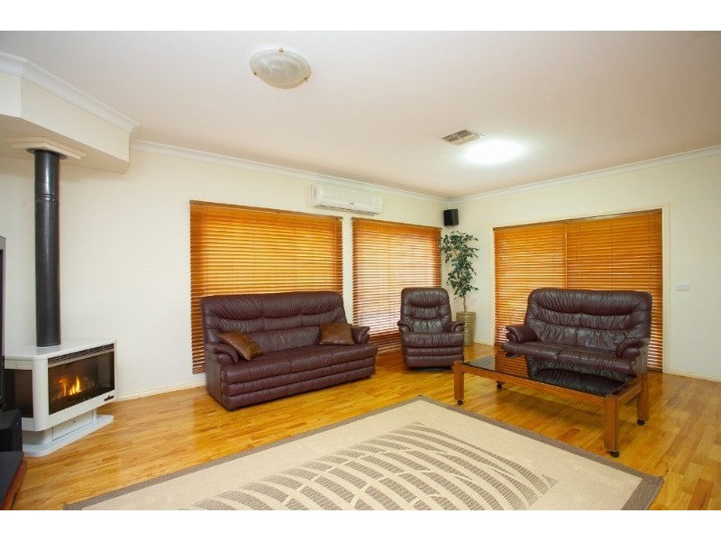 5 Clarke Place, Mount Waverley VIC 3149