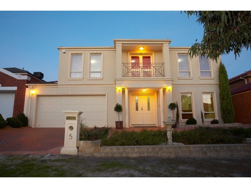 5 Clarke Place, Mount Waverley VIC 3149