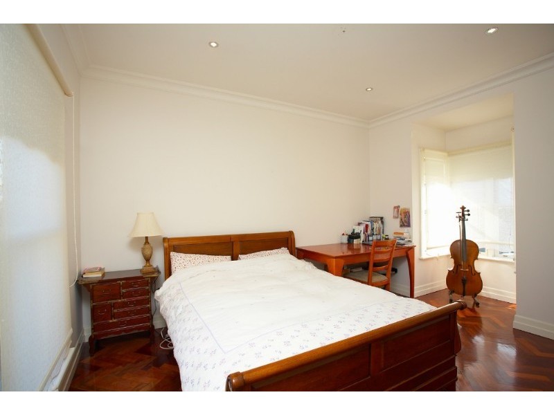 17 St Georges Avenue, Mont Albert VIC 3127