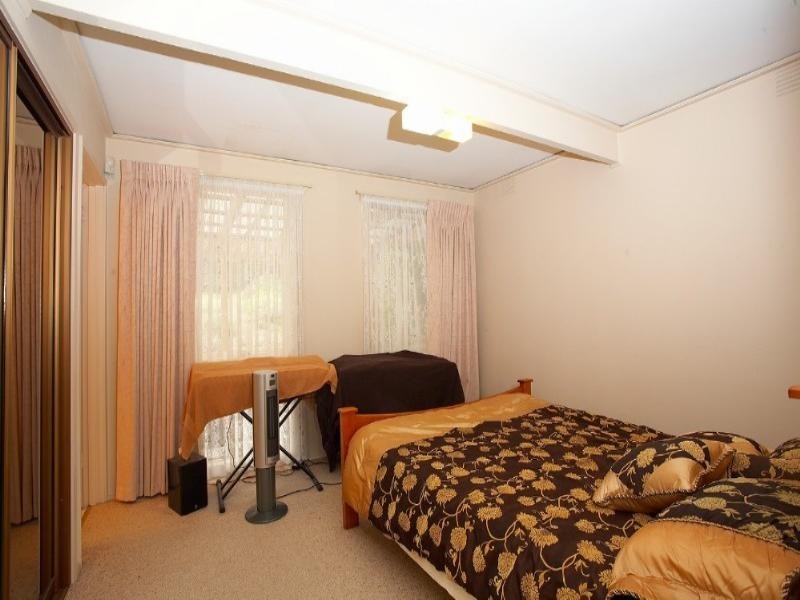 43 Carrol Grove, Mount Waverley VIC 3149