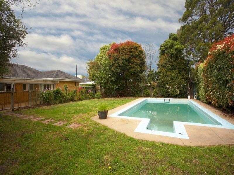 53 Cratloe Road, Mount Waverley VIC 3149