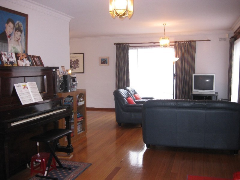 43 Bradstreet Road, Mount Waverley VIC 3149