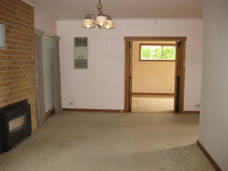 2 Oak Court, Mount Waverley VIC 3149