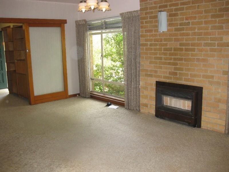 2 Oak Court, Mount Waverley VIC 3149