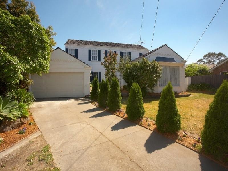 13 Birralee Street, Mount Waverley VIC 3149