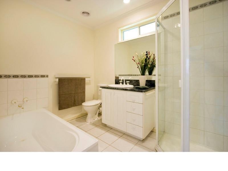 30 Bizley Street, Mount Waverley VIC 3149