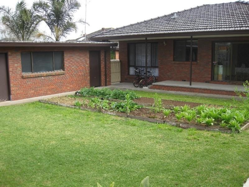 43 Bradstreet Road, Mount Waverley VIC 3149