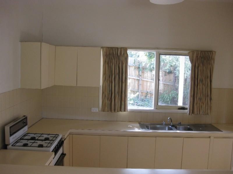 2/2 Gwynne Street, Mount Waverley VIC 3149