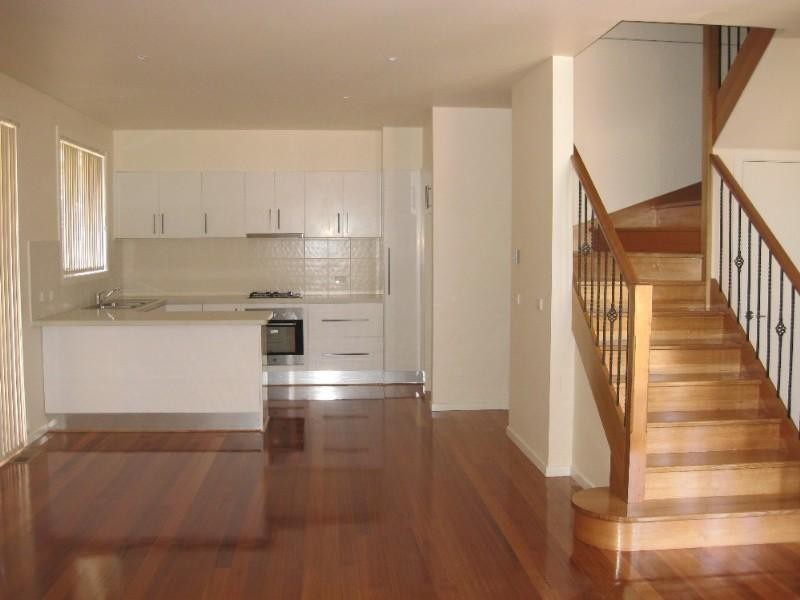 2/16 Pamay Road, Mount Waverley VIC 3149