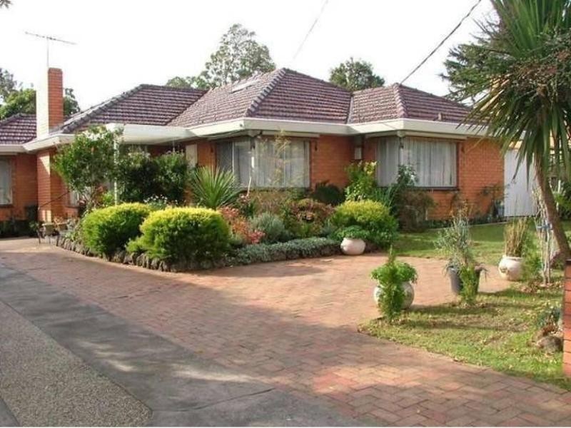 27 Oakern Street, Mount Waverley VIC 3149