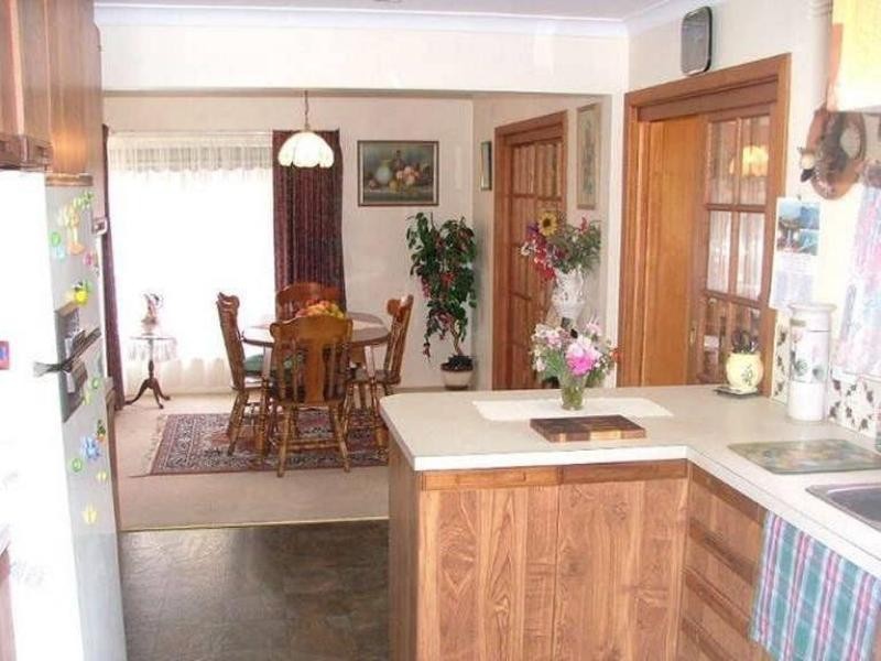 27 Oakern Street, Mount Waverley VIC 3149