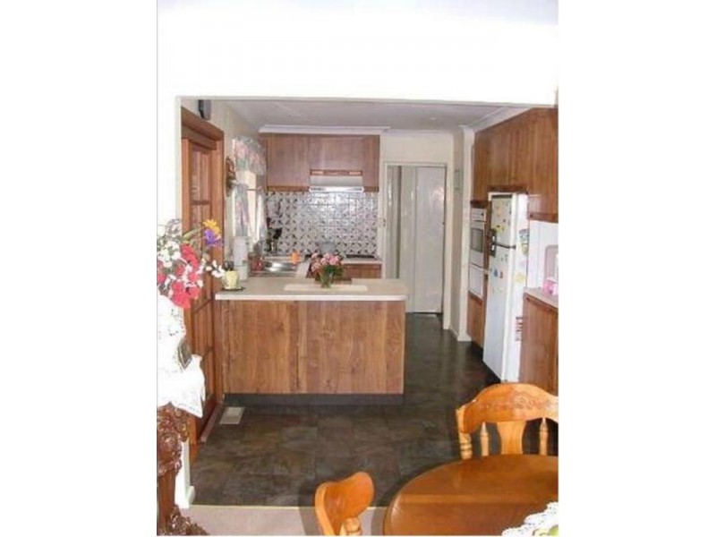 27 Oakern Street, Mount Waverley VIC 3149