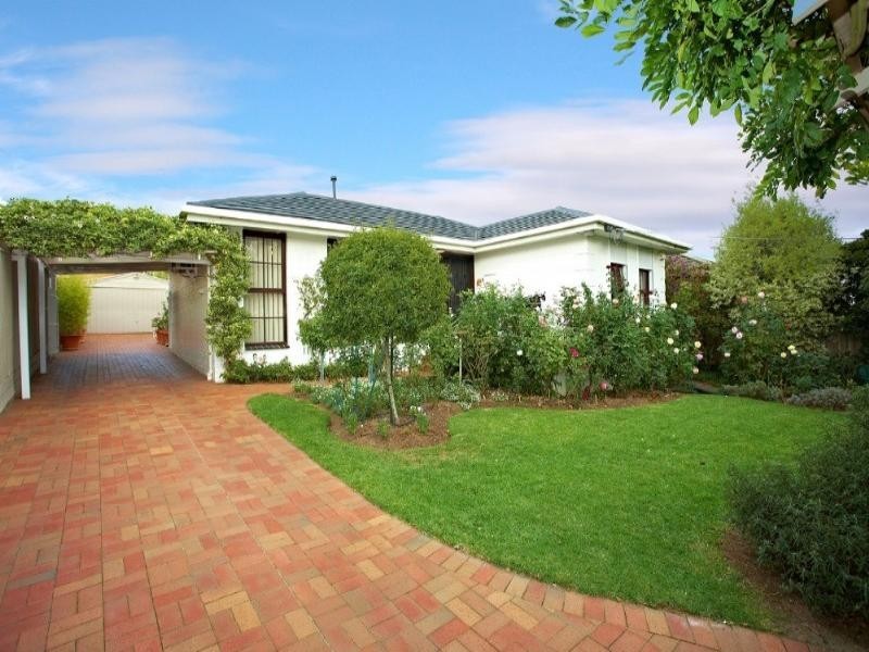 34 Catherine Avenue, Mount Waverley VIC 3149
