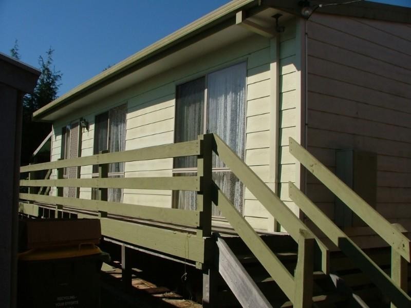 2/17 Dawayne Street, Burwood East VIC 3151