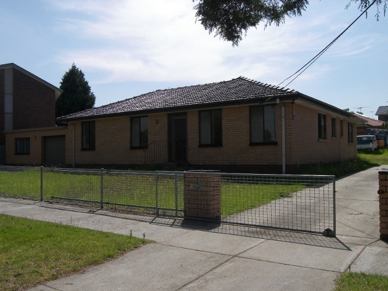 5 Browns Road, Clayton VIC 3168