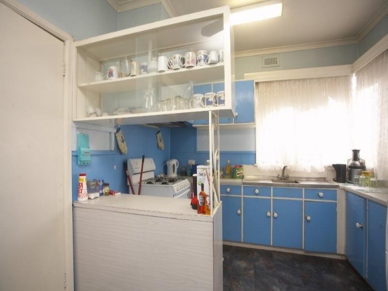 2 Cash Grove, Mount Waverley VIC 3149