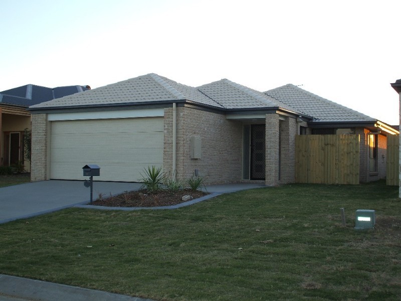 11 Cadell Crescent, Rothwell QLD 4022