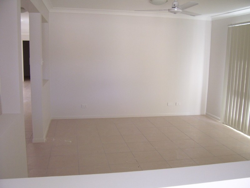 11 Cadell Crescent, Rothwell QLD 4022