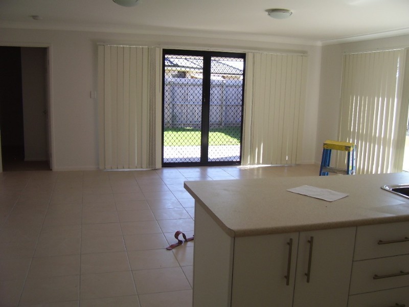 11 Cadell Crescent, Rothwell QLD 4022