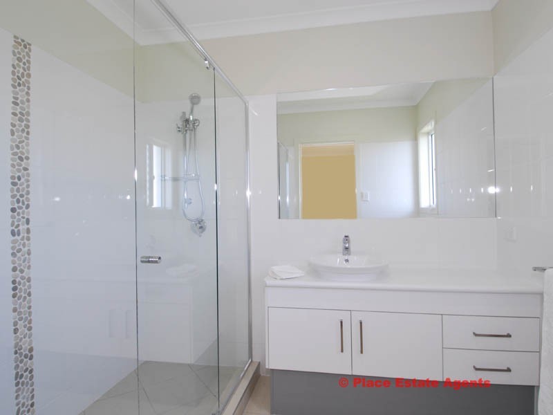 12 Caitlin Court, Rothwell QLD 4022